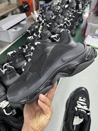Balenciaga Triple S — seller photo 2