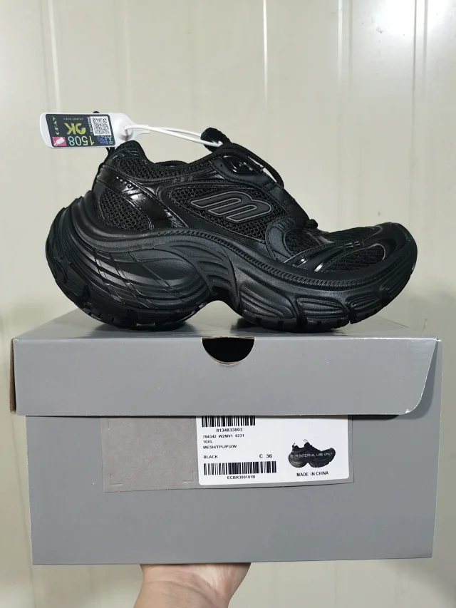Balenciaga 6XL / 10XL product detail image 14