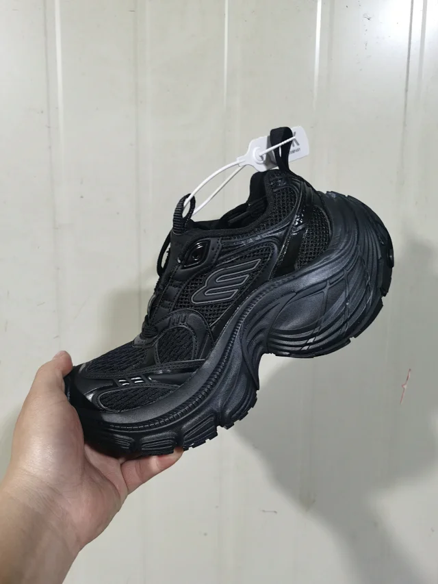 Balenciaga 6XL / 10XL product detail image 16