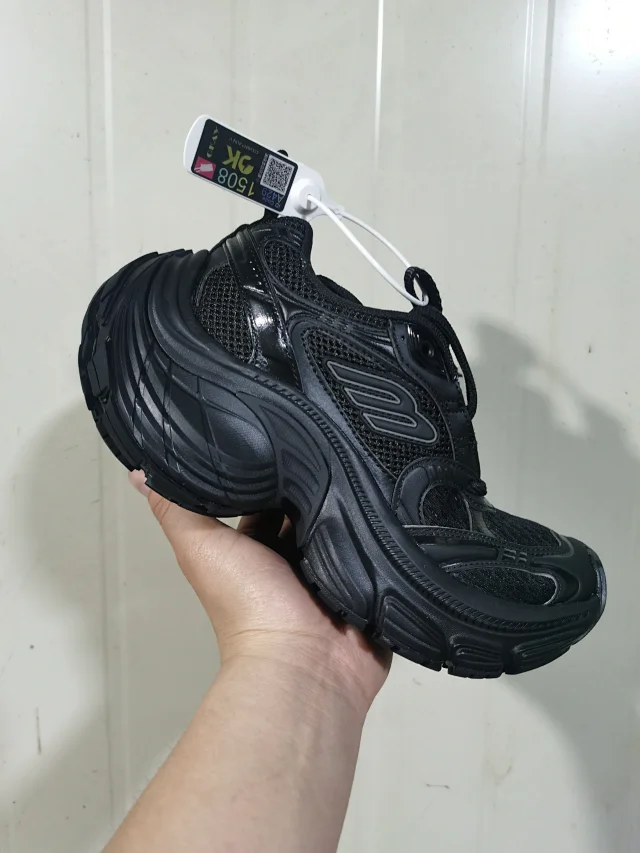 Balenciaga 6XL / 10XL product detail image 15