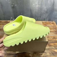 Yeezy Slide — seller photo 9