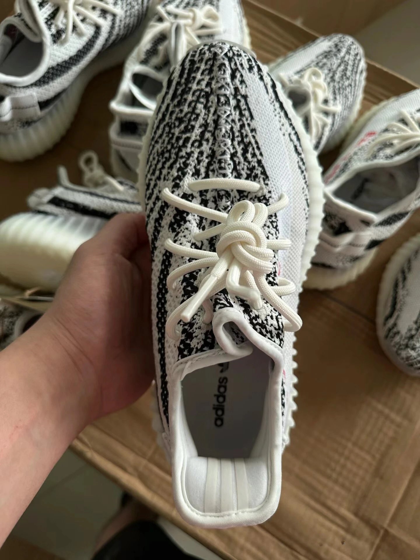 Yy 350 V2 基础配色12有其他配色 12