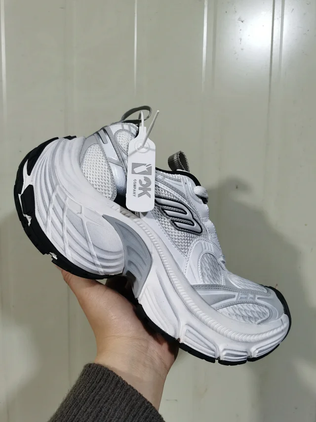 Balenciaga 6XL / 10XL product detail image 9