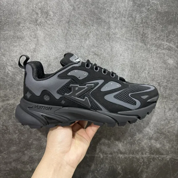 Louis Vuitton Archlight Gray Monochrome Sneakers Chunky Sneakers - 6