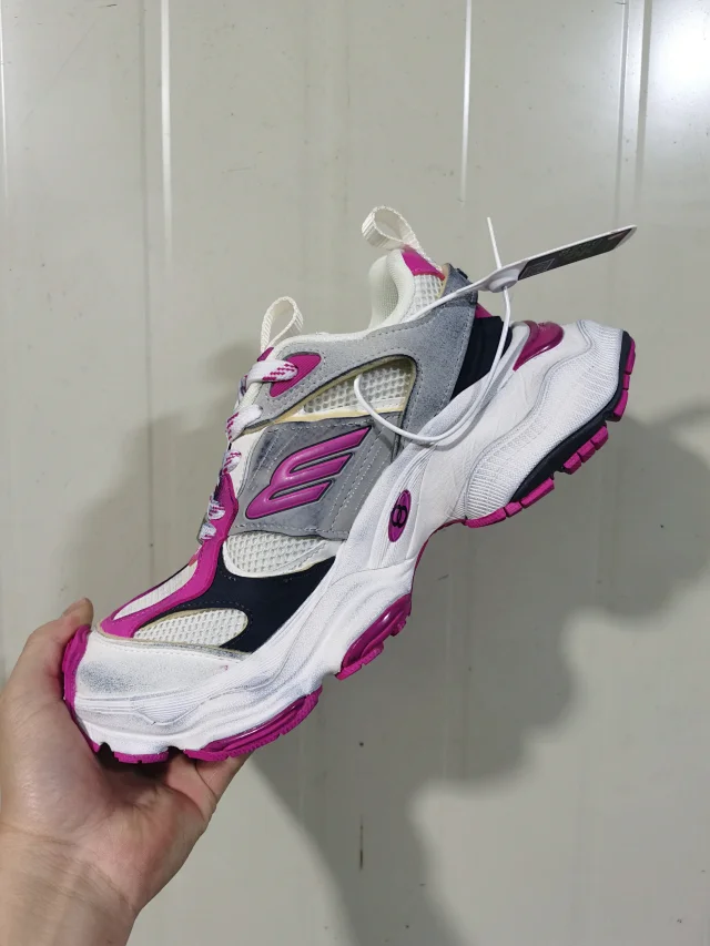Balenciaga Sneakers Cargo Sneaker product detail image 49