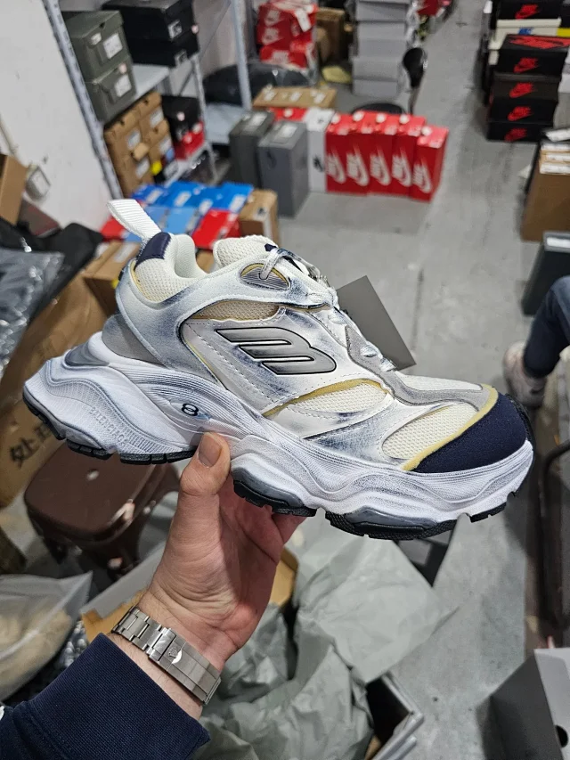 Balenciaga Sneakers Cargo Sneaker product detail image 10