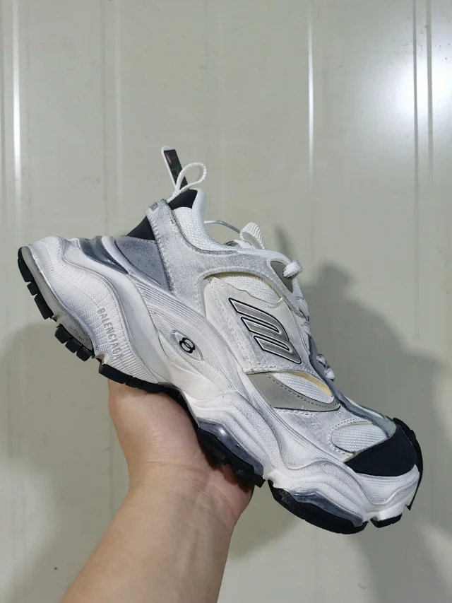 Balenciaga Sneakers Cargo Sneaker product detail image 12