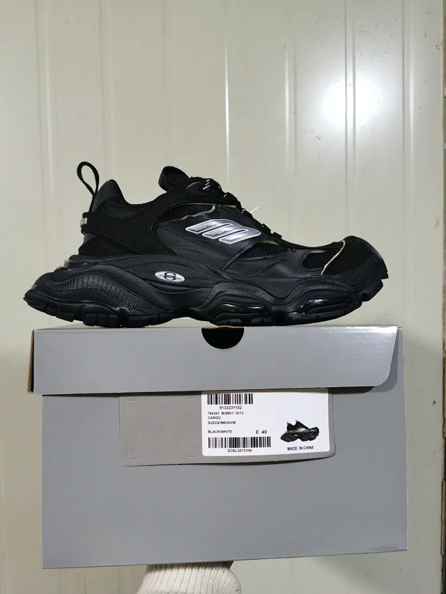 Balenciaga Sneakers Cargo Sneaker product detail image 26
