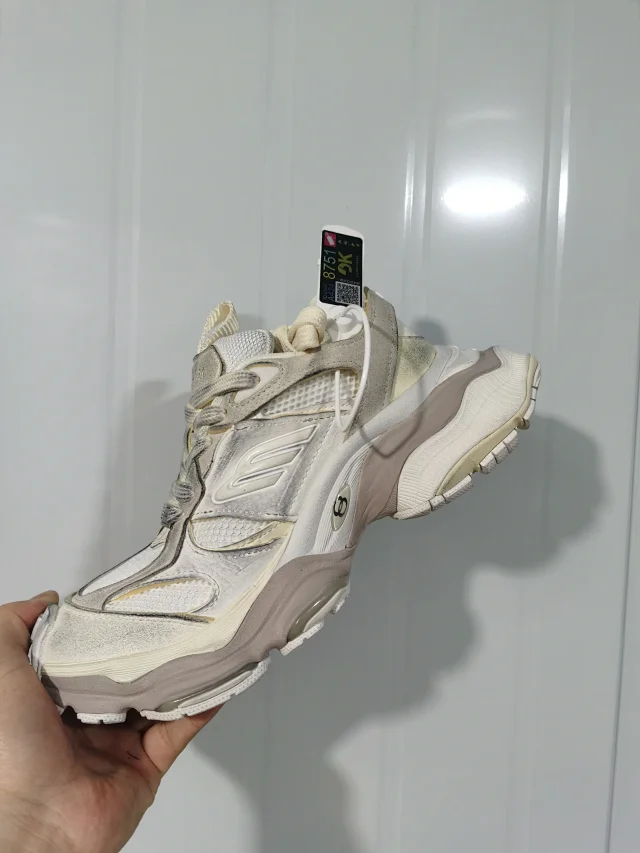 Balenciaga Sneakers Cargo Sneaker product detail image 37