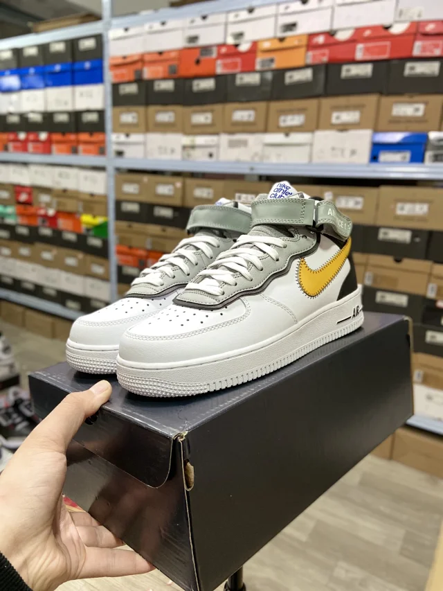 Nike Sneakers Air Force 1 Mid product detail image 19