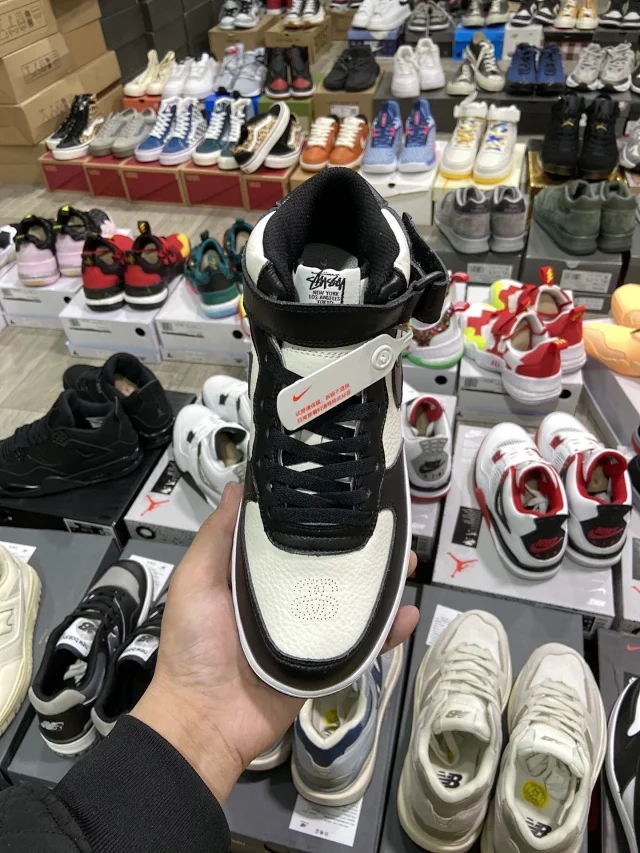 Nike Sneakers Air Force 1 Mid product detail image 9
