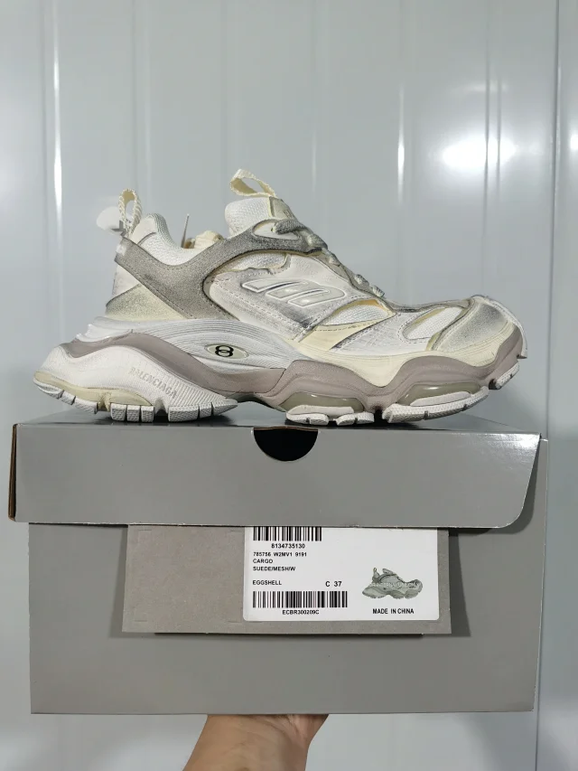 Balenciaga Sneakers Cargo Sneaker product detail image 35