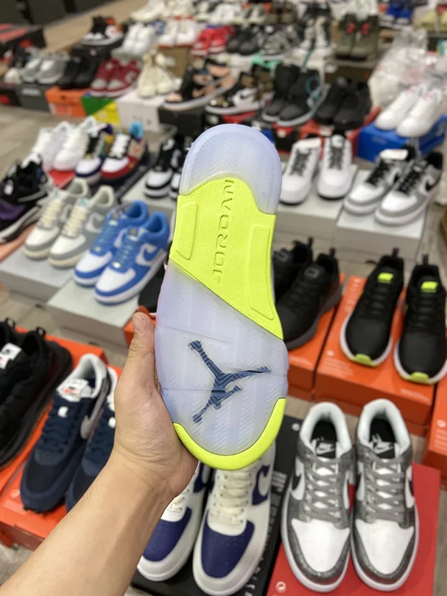 Jordan Sneakers Air 5 product detail image 29