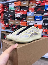 Yeezy 700 Enflame Amber — seller photo 3