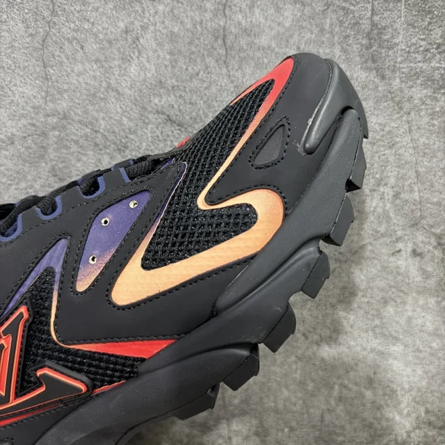 Louis Vuitton Sneakers LV Runner Tatic product detail image 15