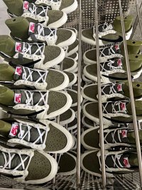 Jordan 1 Low Canary — seller photo 5