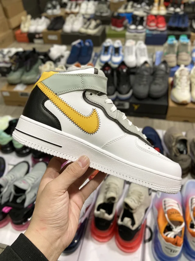 Nike Sneakers Air Force 1 Mid product detail image 22