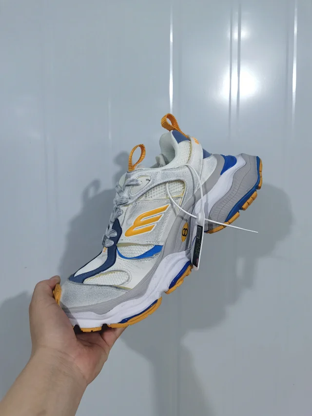 Balenciaga Sneakers Cargo Sneaker product detail image 43