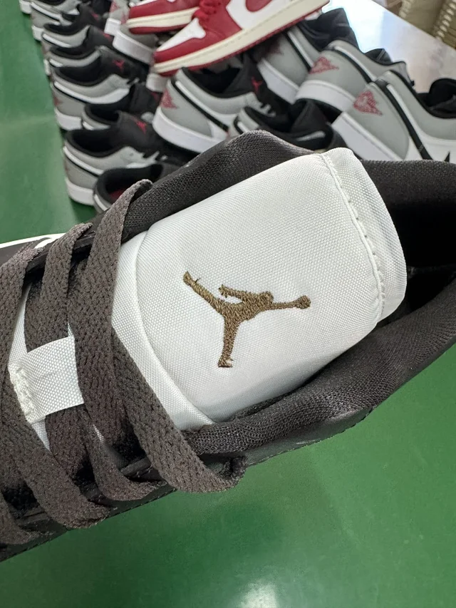 Nike Sneakers Air Jordan 1 Low product detail image 23
