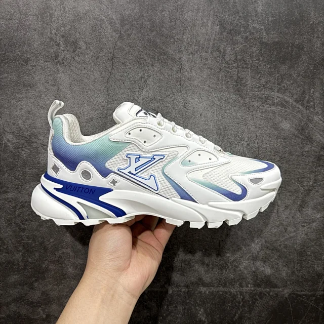 Louis Vuitton Sneakers LV Runner Tatic product detail image 1