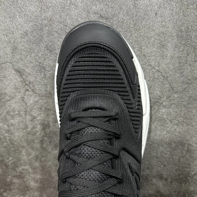 Louis Vuitton Sneakers LV Runner Tatic product detail image 85