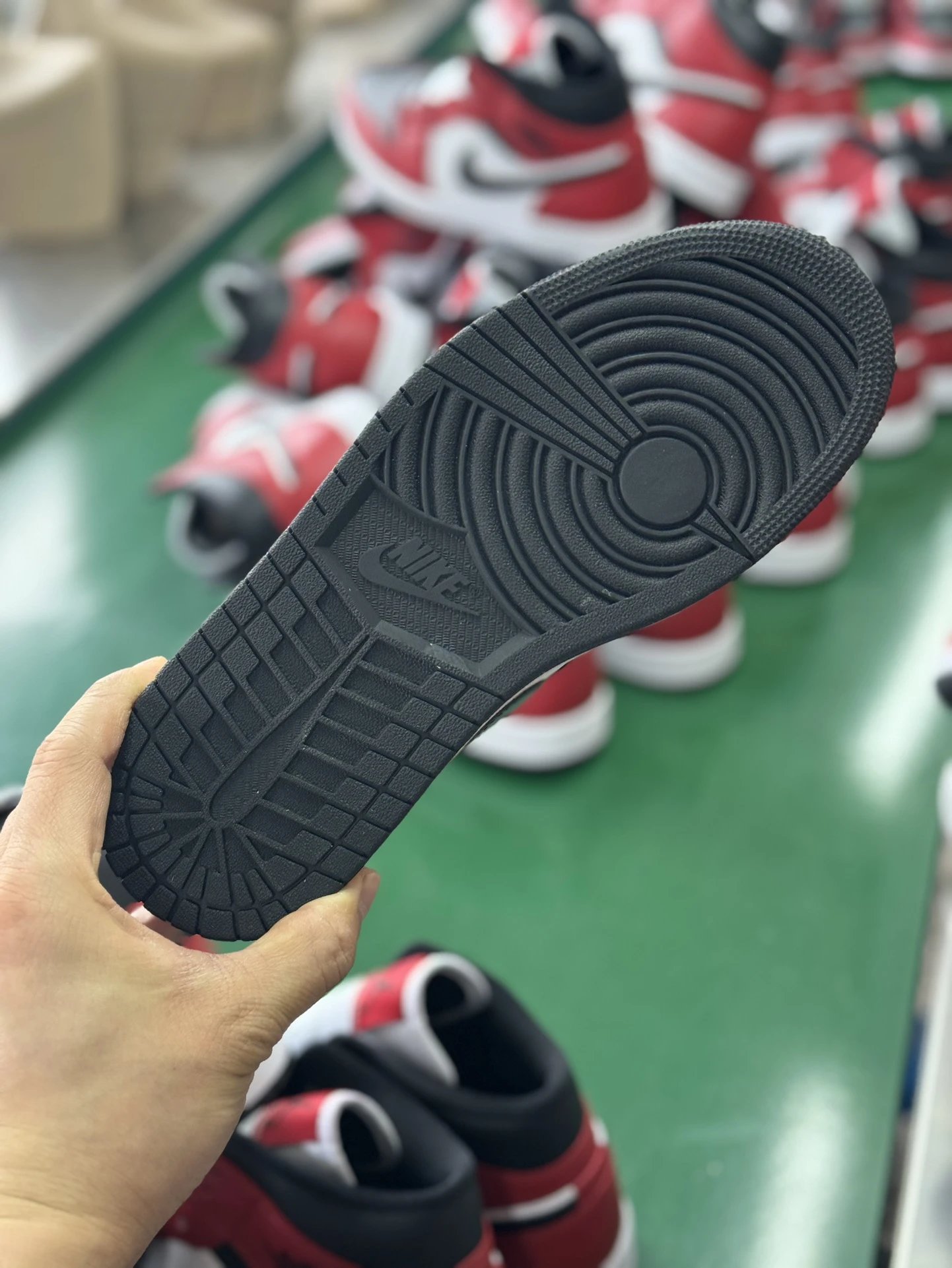 Jordan Sneakers Air 1 Mid image 5