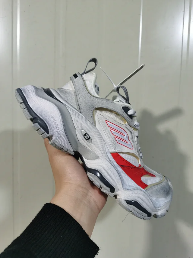 Balenciaga Sneakers Cargo Sneaker product detail image 15