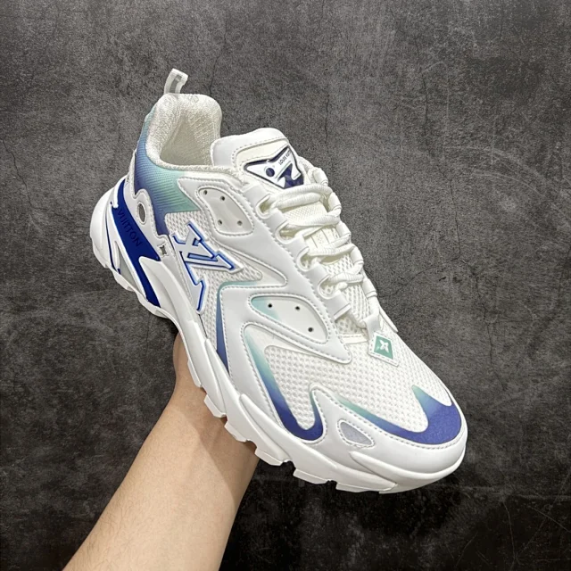 Louis Vuitton Sneakers LV Runner Tatic product detail image 2