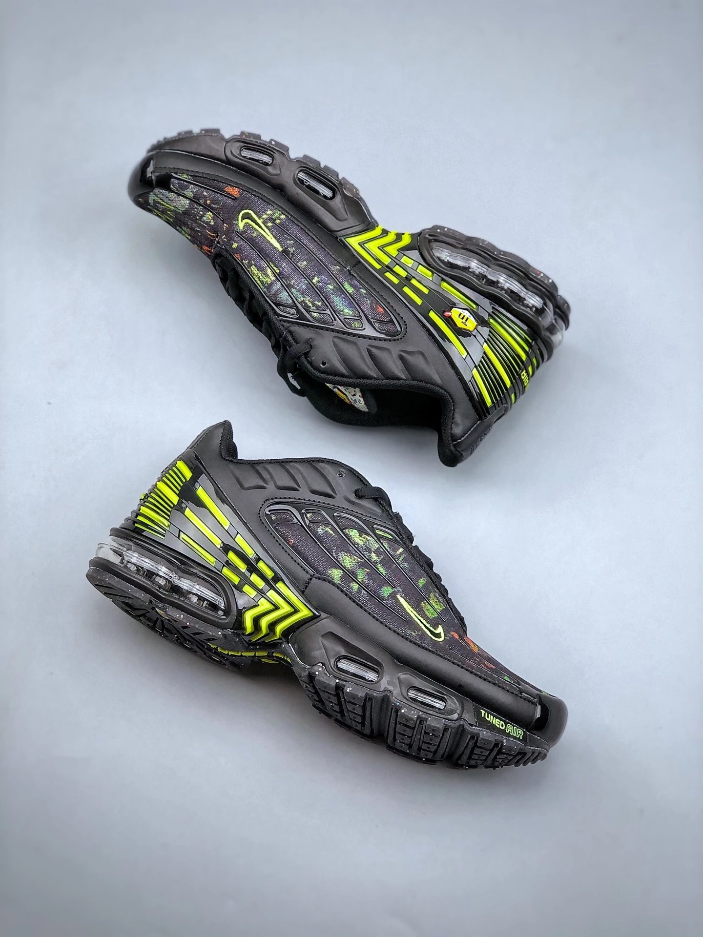 Nike Air Max Backpack - Stylish and Durable School Bag for Men and Women