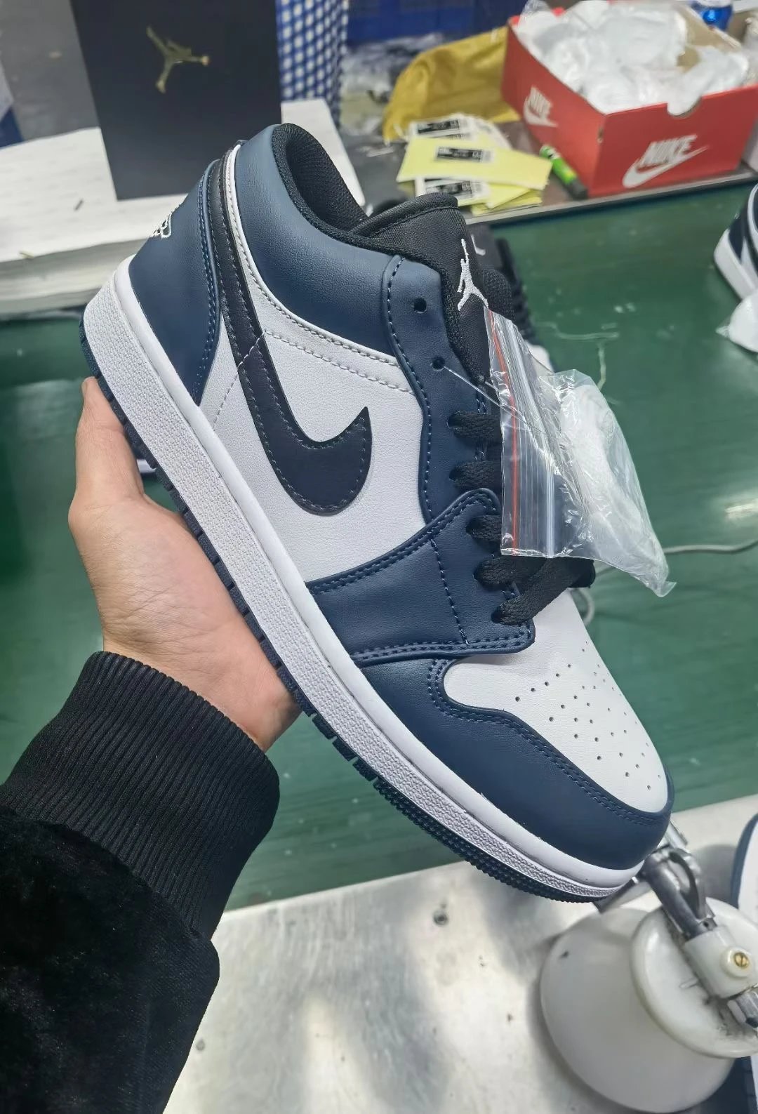 J1 低帮 12有其他配色 14