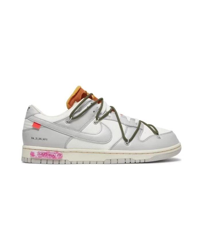 Nike Sneakers Dunk Low x Off-White with exposed lace overlay — Lot 22