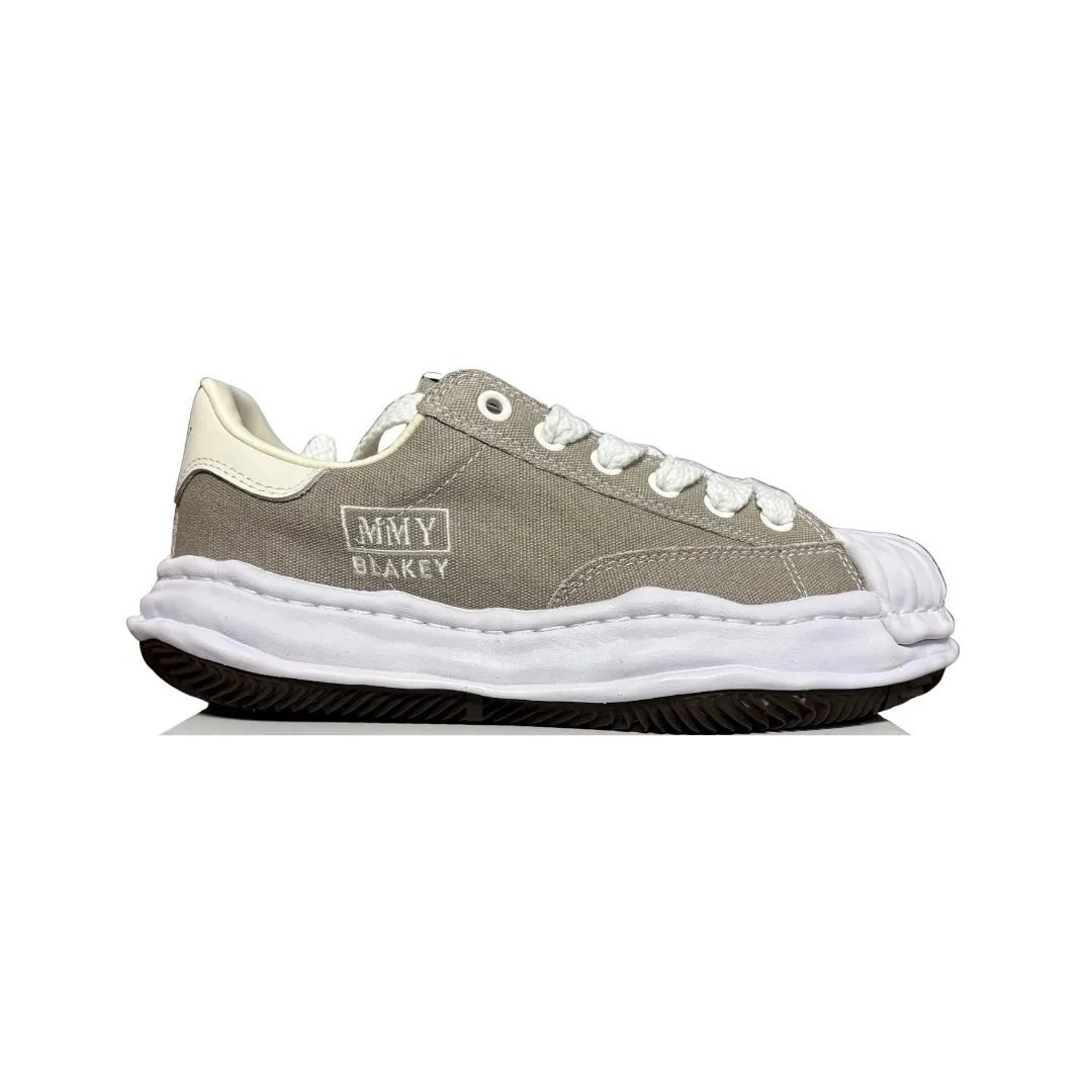 Unbranded Sneakers Low-top canvas with layered distressed rubber sole — beige