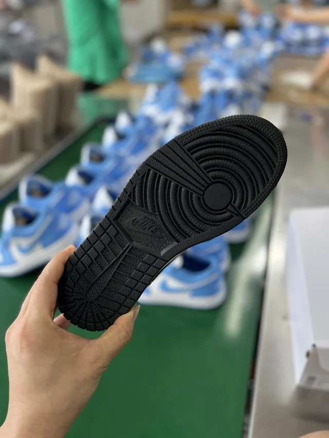 Nike Sneakers Air Jordan 1 Low product detail image 31