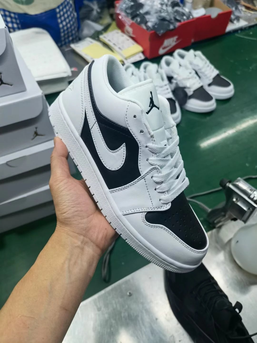 J1 低帮 12有其他配色 11