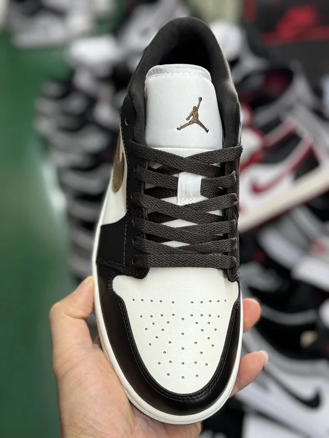 Nike Sneakers Air Jordan 1 Low product detail image 20