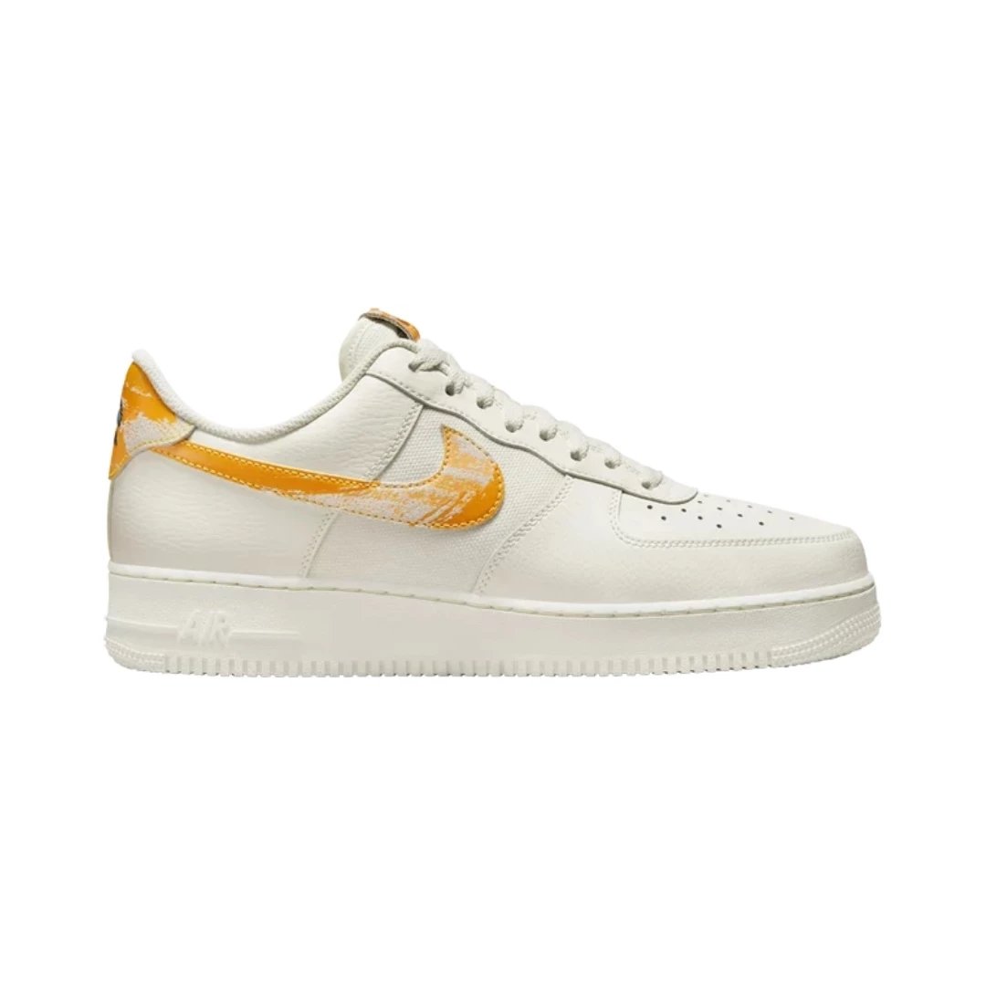 Nike Sneakers Air Force 1 Low — Wear and Tear