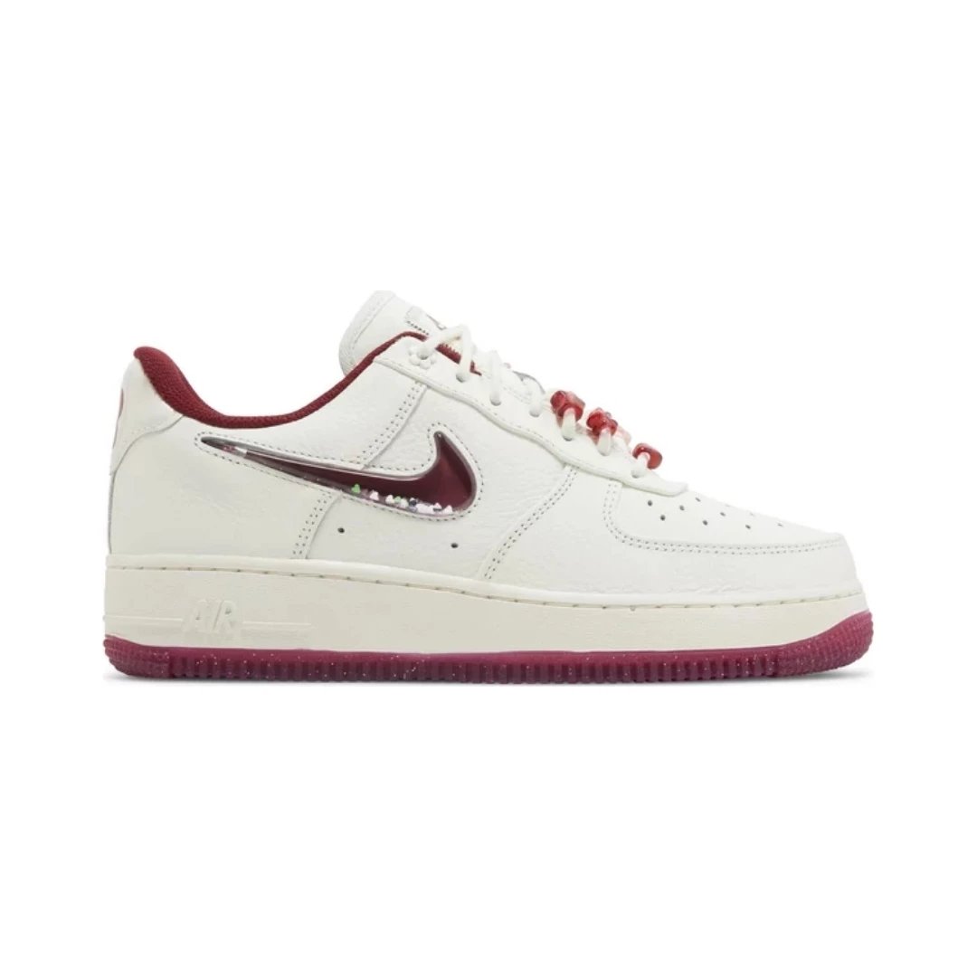 Nike Sneakers Air Force 1 Low — Valentine's Day 2024