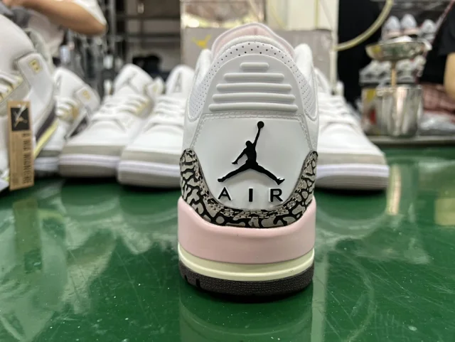 Jordan Sneakers Air 3 product detail image 38