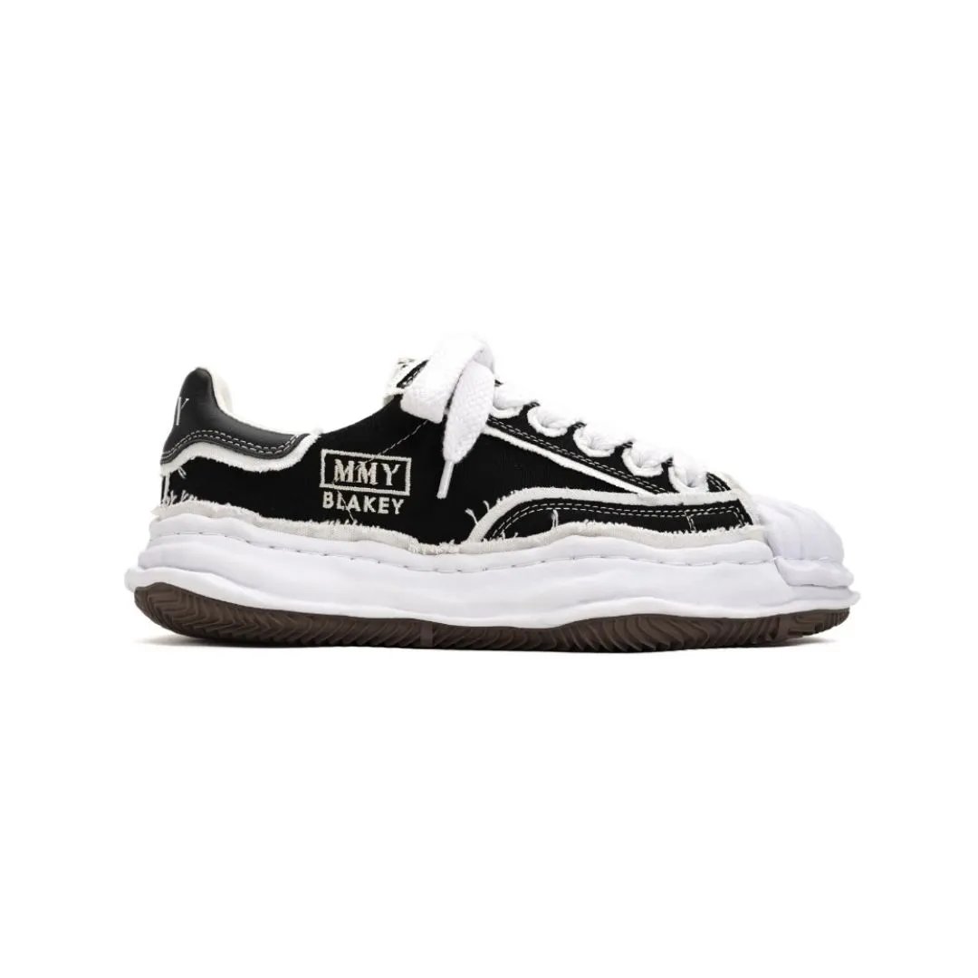 Unbranded Sneakers Low-top canvas with layered distressed rubber sole — Black