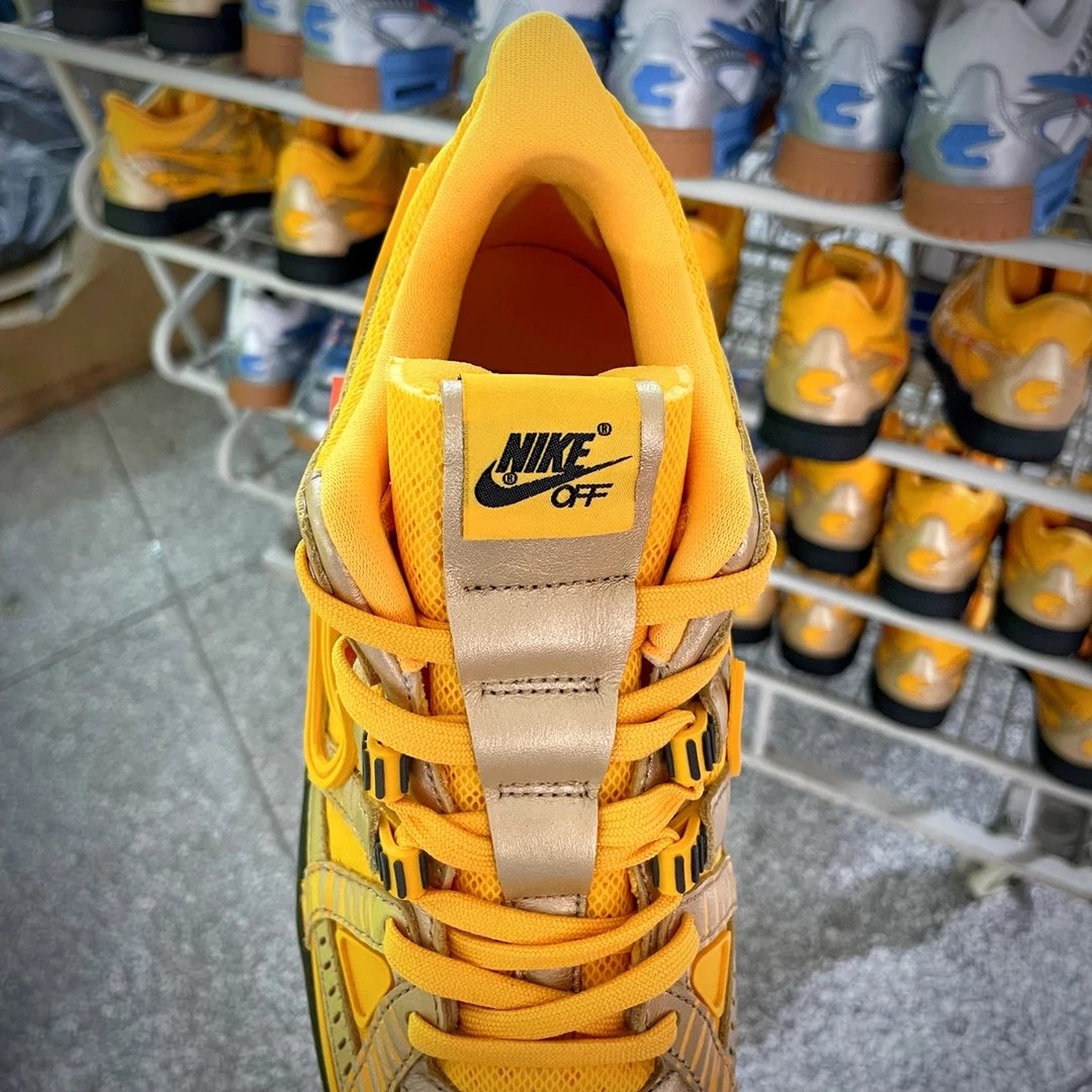 Nike Sneakers Air Rubber Dunk x Off-White image 15