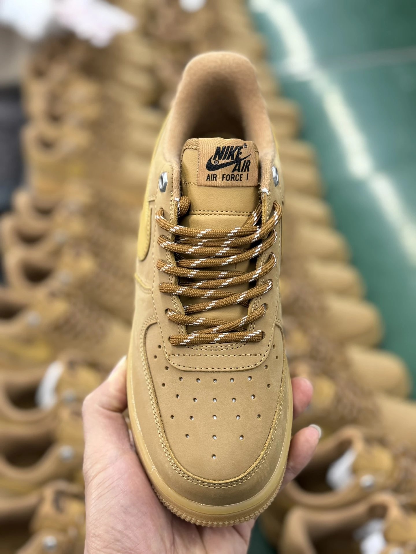ir orce 1 Low 3 3