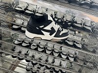 Off-White Out of Office — seller photo 6
