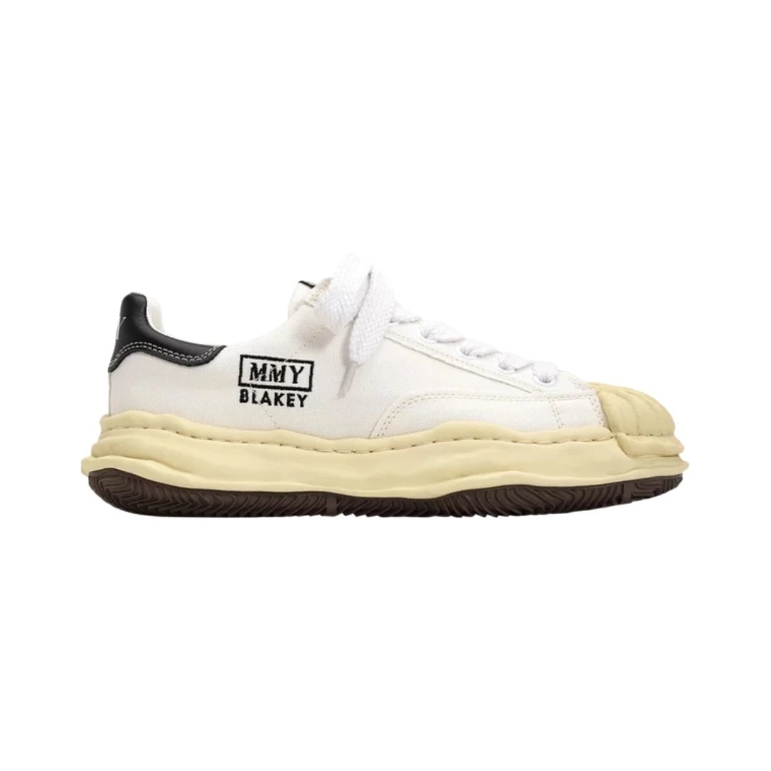 Unbranded Sneakers Low-top canvas with layered distressed rubber sole — Blakey Vintage Canvas White