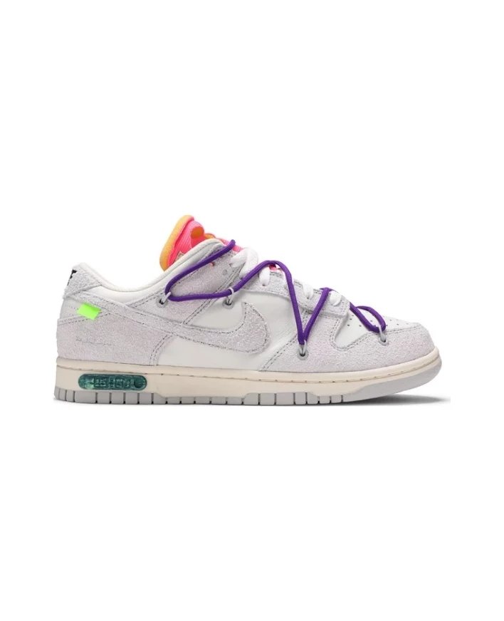Nike Sneakers Dunk Low x Off-White with exposed lace overlay — Lot 15