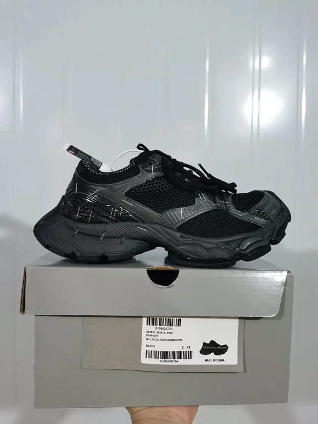 Balenciaga Sneakers Stapler product detail image 9