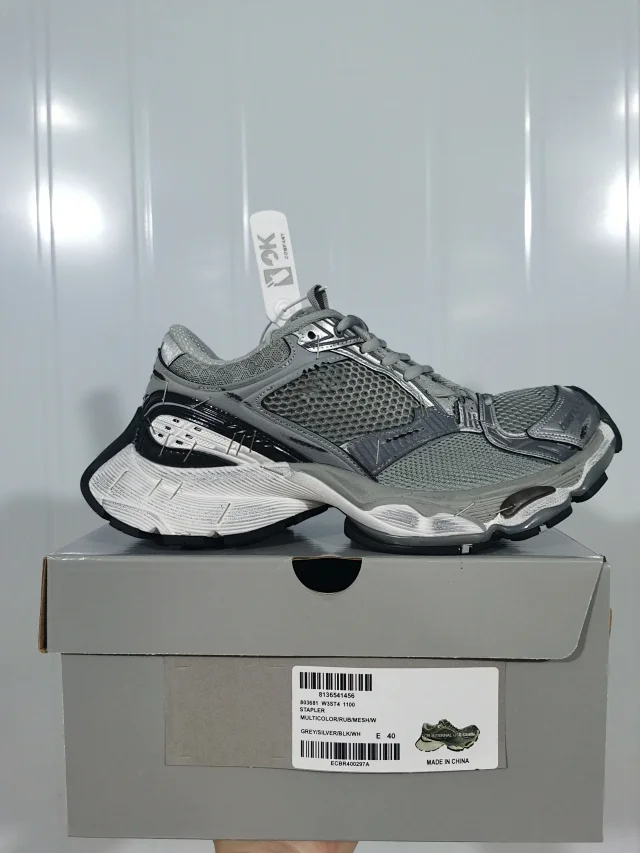 Balenciaga Sneakers Stapler product detail image 18