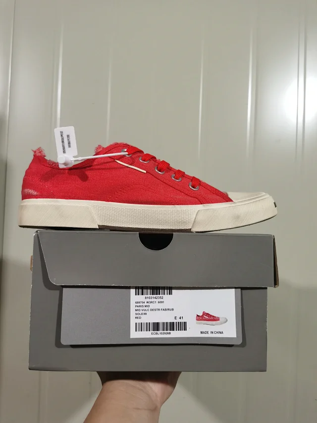 Balenciaga Paris Low and Mid product detail image 19