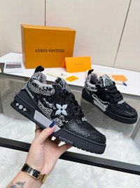 Louis Vuitton Skate — seller photo 2