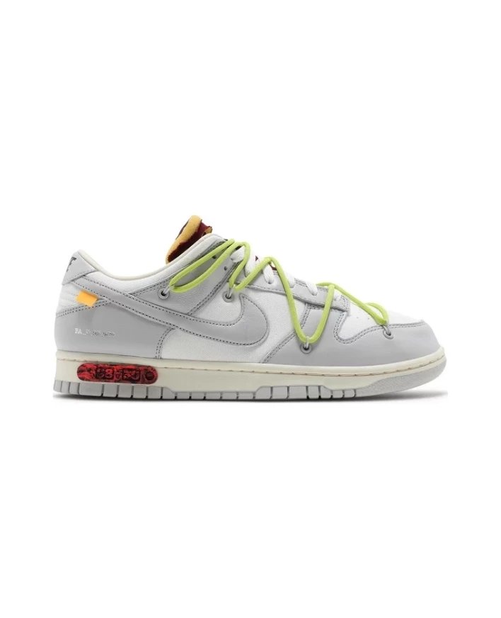 Nike Sneakers Dunk Low x Off-White with exposed lace overlay — Lot 08