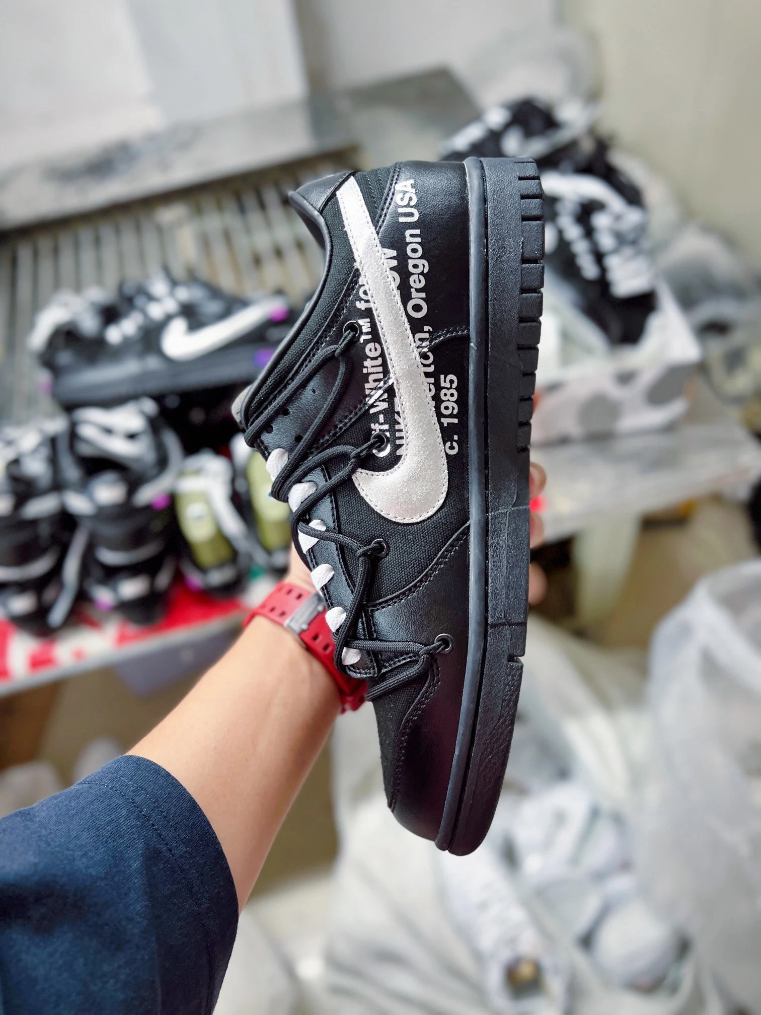 Nike Sneakers Dunk Low x Off-White with exposed lace overlay image 13